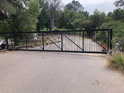 Hurricane & Poway Fence Co Inc